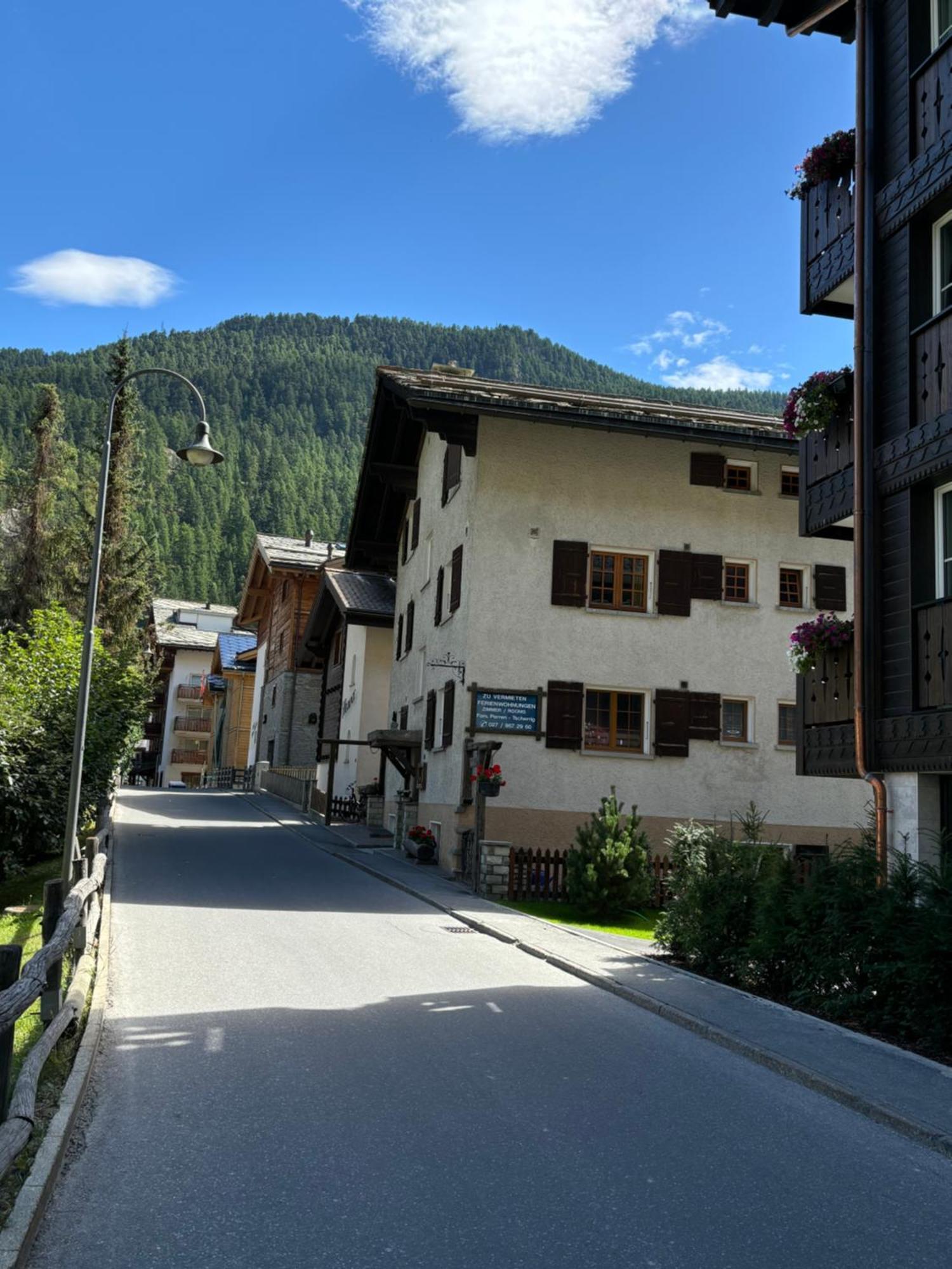 Chalet Medi Церматт Экстерьер фото